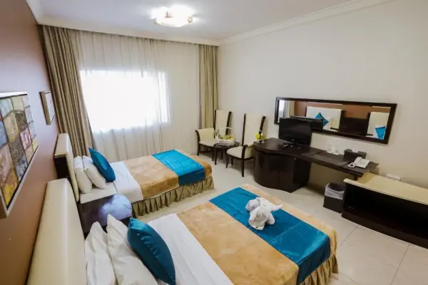 Crystal Plaza Hotel 4